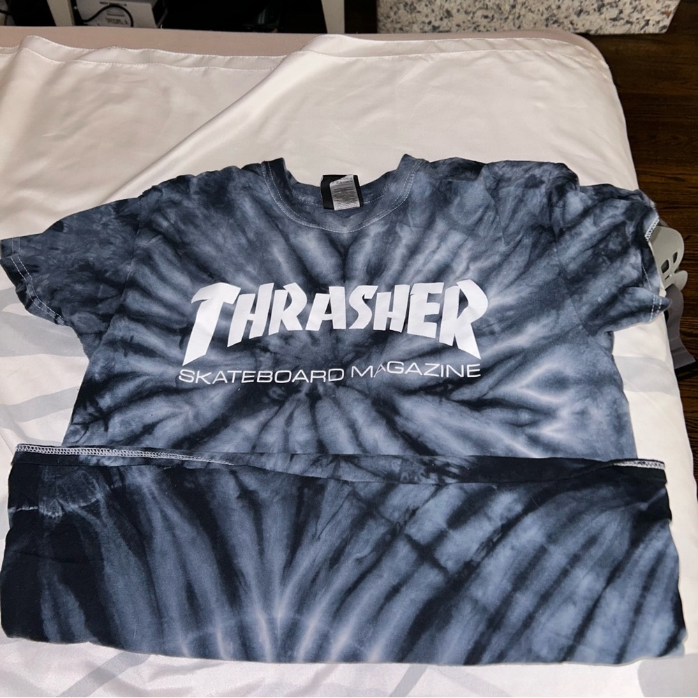 tye dye thrasher shirt, M